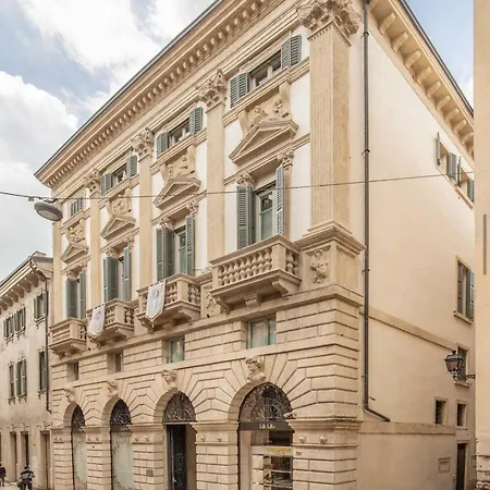 The Ambassador Apartment By Palazzo Monga Verona Exterior photo